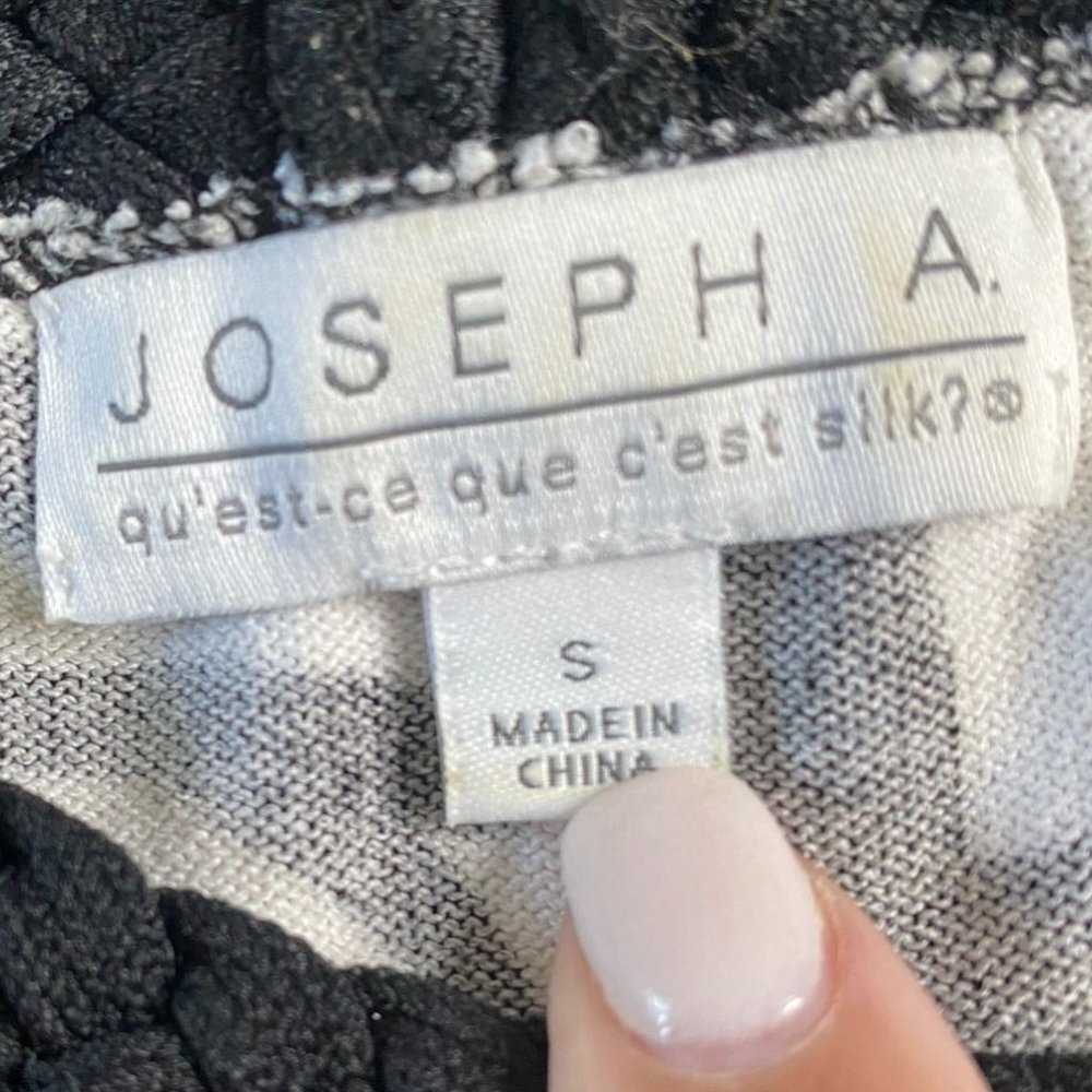 Joseph A Womens Black and White Zebra Knit Top S with Crochet Neckline Boho Y2K - Picture 3 of 9